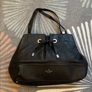 KATE SPADE BLACK PEBBLED LEATHER SHOULDER BAG
